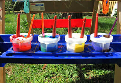 Painting With A Kids Easel – Outdoors & Double The Paint Options!